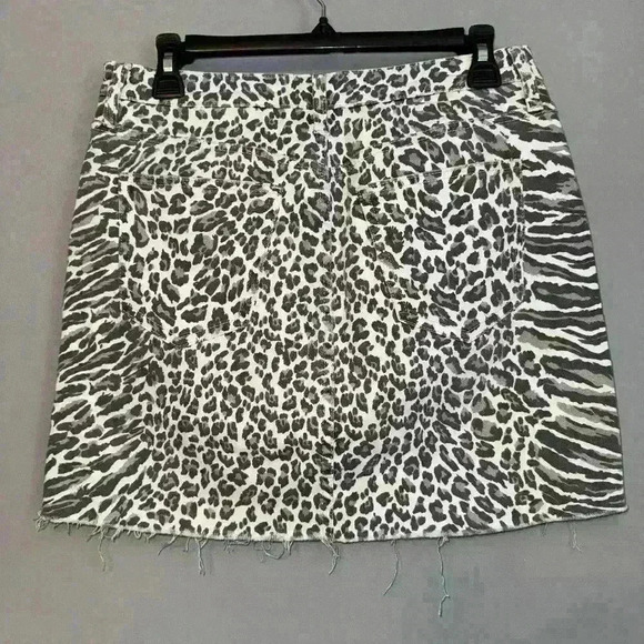 EUC Current/Elliott Leopard Print Denim Mini Skirt Size 28 - Picture 5 of 6